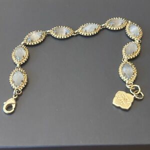 Kendra Scott Jana Bracelet in Slate Grey. Great Condition.